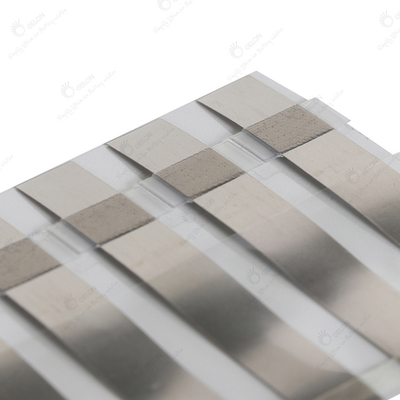 Badania baterii litowej Al / Nickel Tab dla katody i anody w torebce